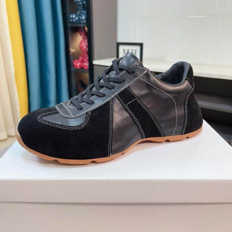 G*u*i casual shoes